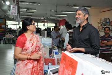 Celebs at Walden 25 Years Press Meet